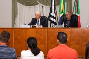 Foto - Sessão Solene - Entrega de Titulo de Cidadão Pedra-belense ao Exmo Dep. Estadual Barros Munhoz