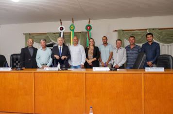 Foto - Sessão Solene - Entrega de Titulo de Cidadão Pedra-belense ao Exmo Dep. Estadual Barros Munhoz