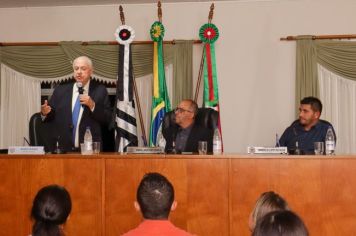 Foto - Sessão Solene - Entrega de Titulo de Cidadão Pedra-belense ao Exmo Dep. Estadual Barros Munhoz